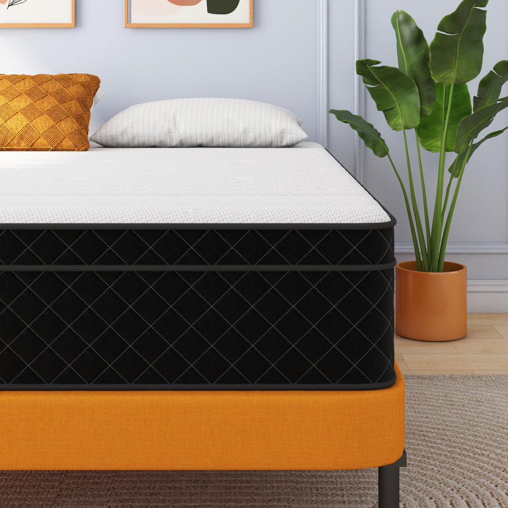 12 Inch Full Size Hybrid Mattress F39335